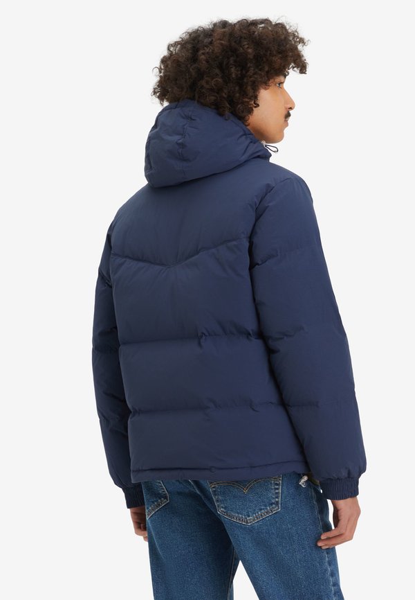 Levi's® ROCKRIDGE SHORT