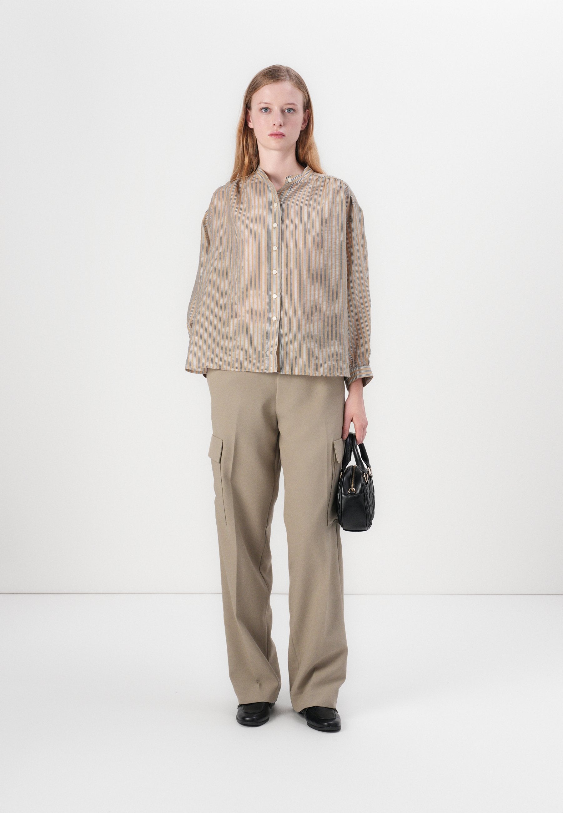 GAP SHEER FASHION SHIRT