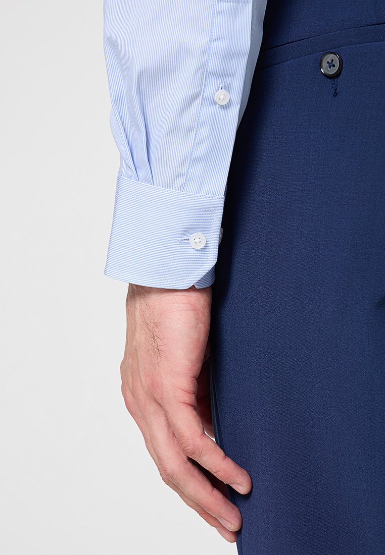 Michael Kors STRUCTURE SLIM FIT