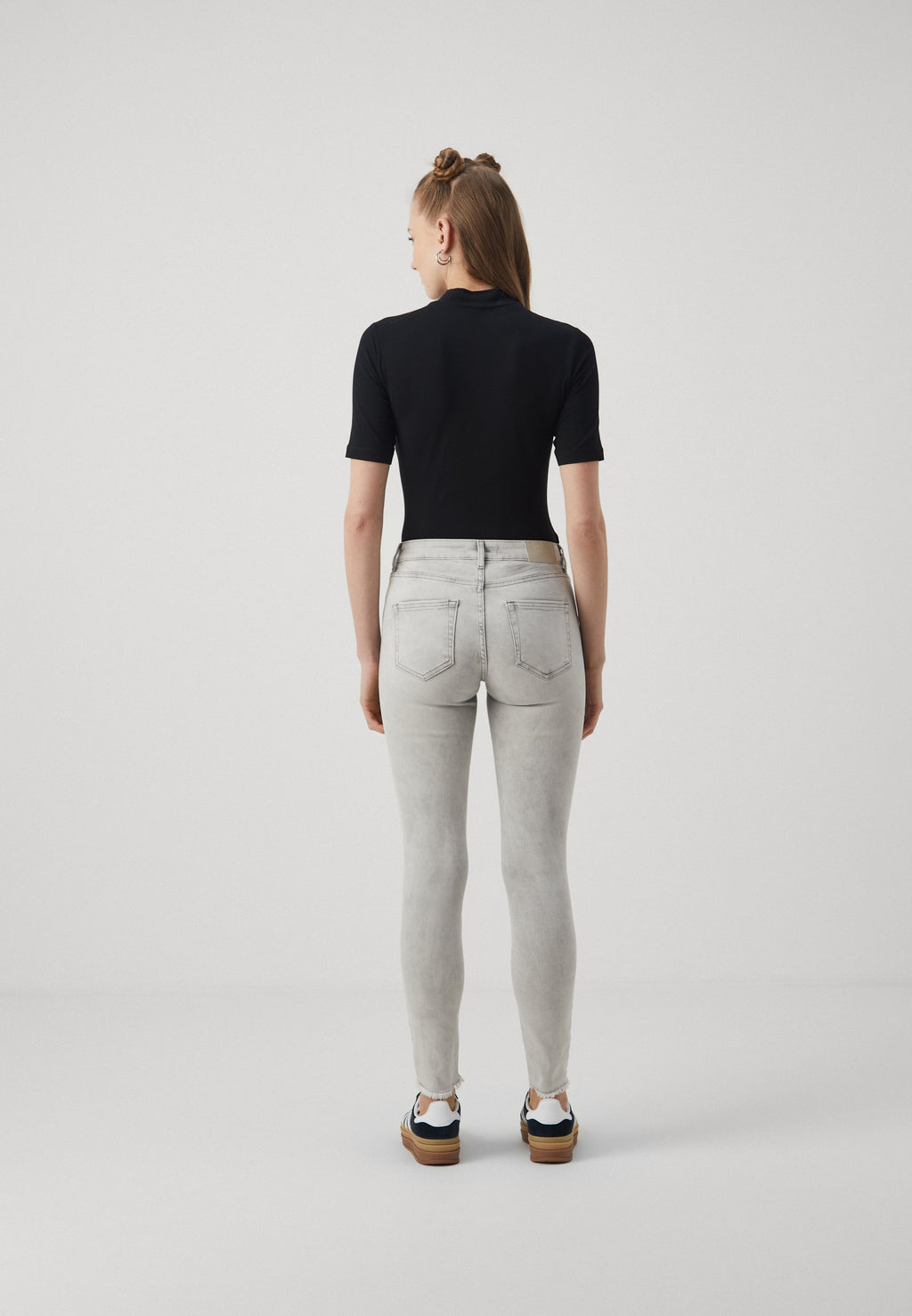 Skinny fit ONLBLUSH Mid waist Ankle length Media 4