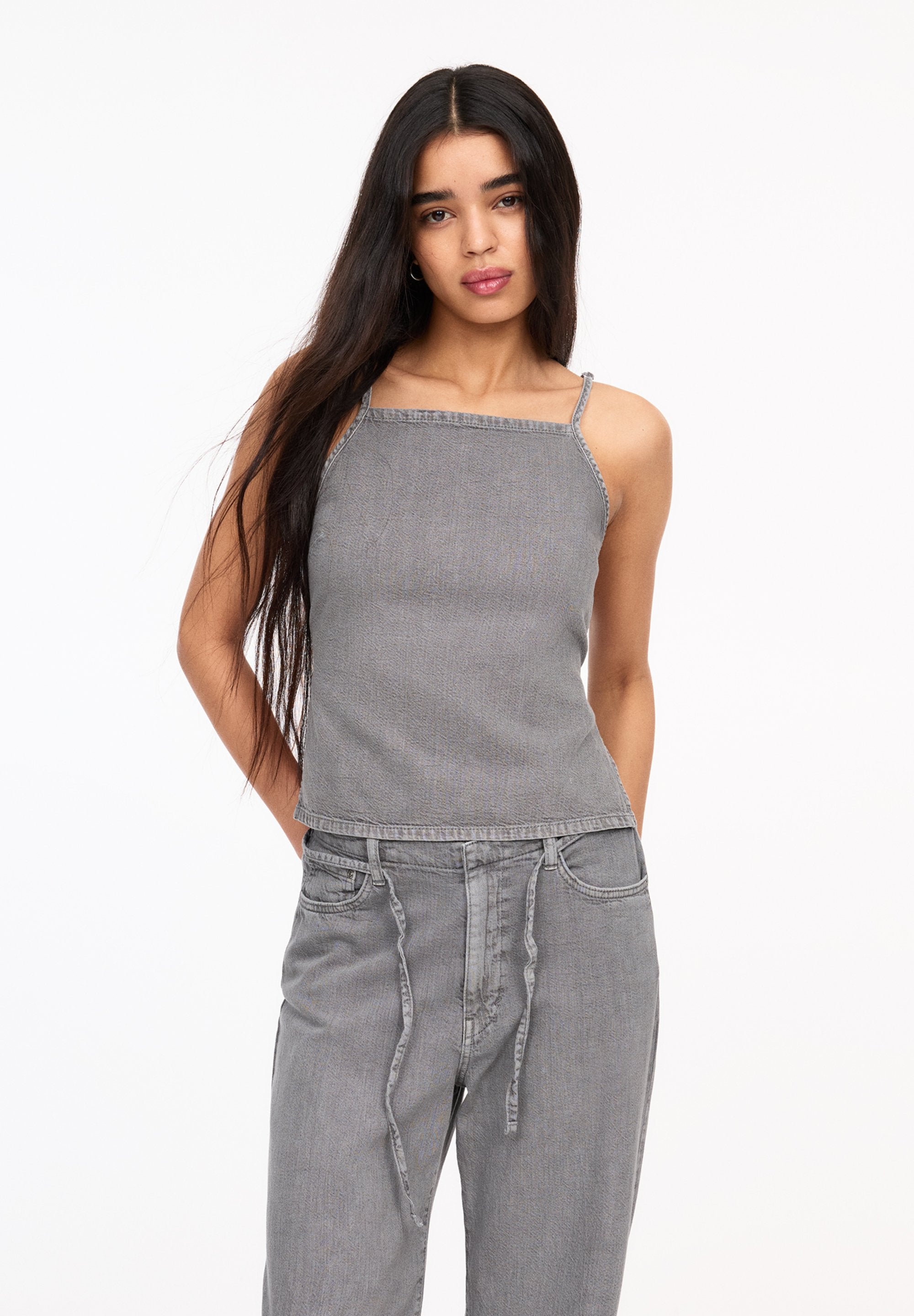 PULL&BEAR OPEN BACK STRAPPY