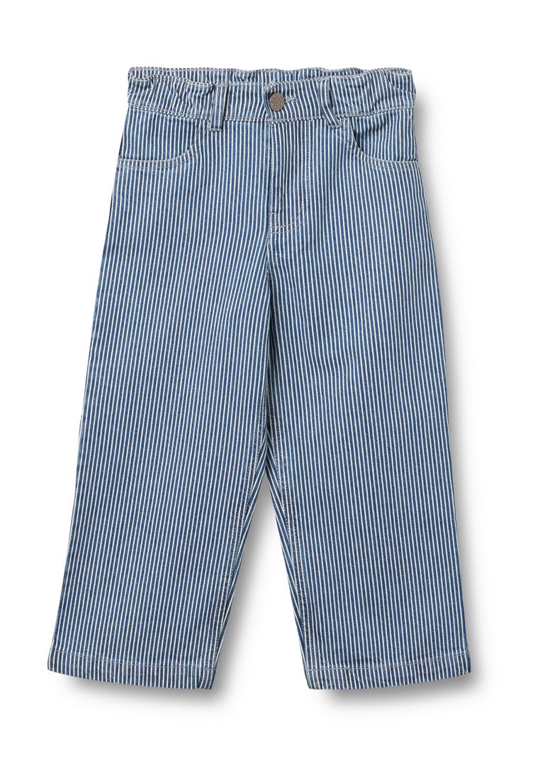 Blau-weiß gestreifte, vertikal gestreifte Hosen aus Denim, mit einem Bund mit Gürtelschlaufen, zwei vorderen Taschen und einem Knopfverschluss.
