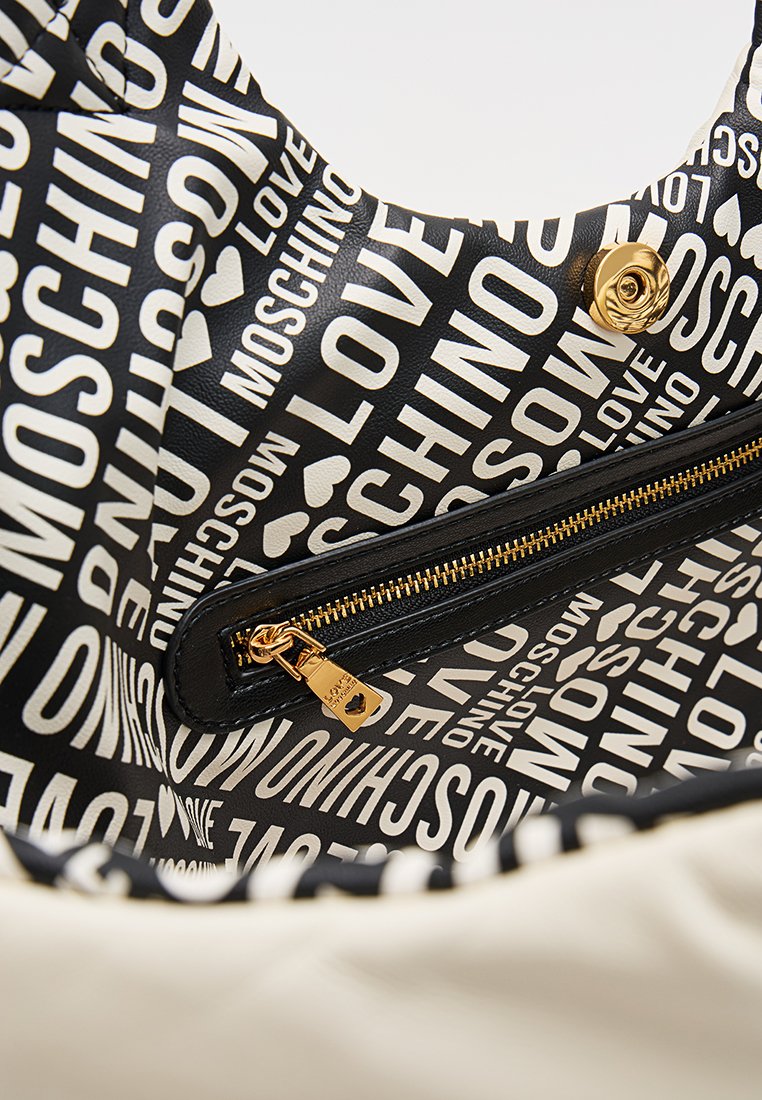 Love Moschino