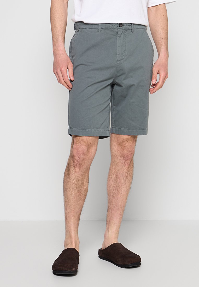 Lyle & Scott