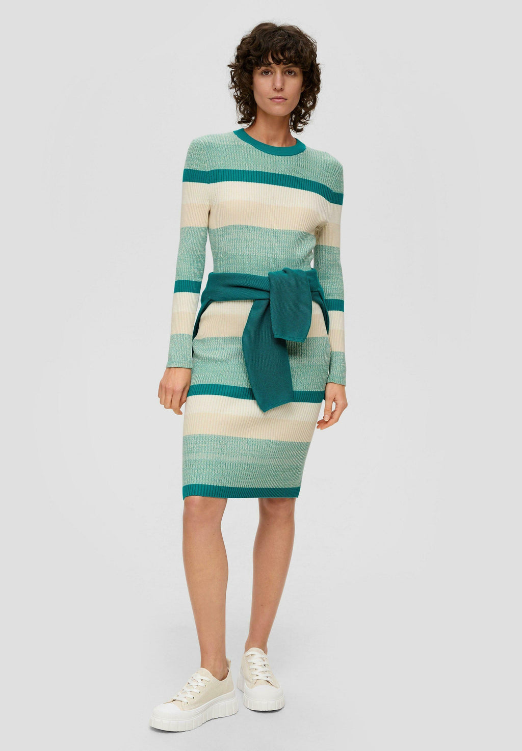 s.Oliver Strickkleid Media 2