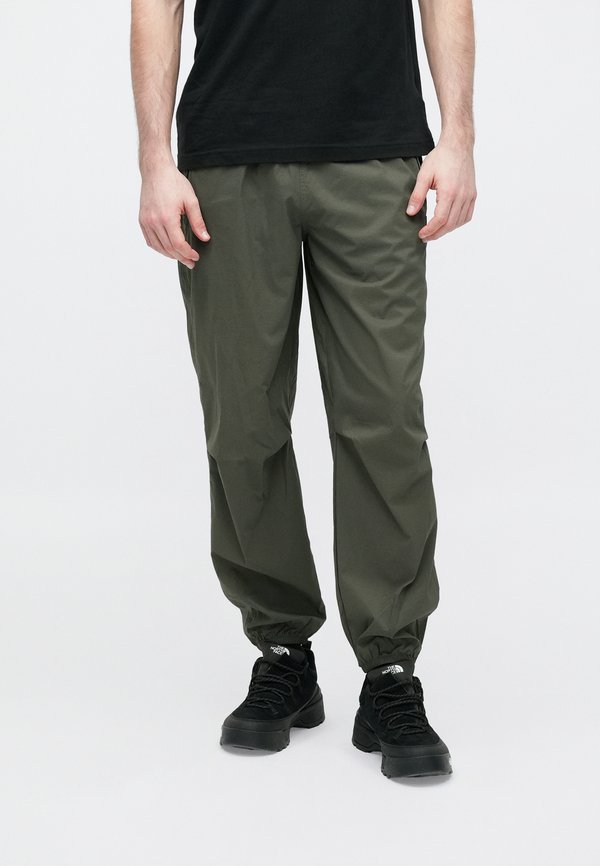 The North Face RED BOX PACKABLE WIND PANT