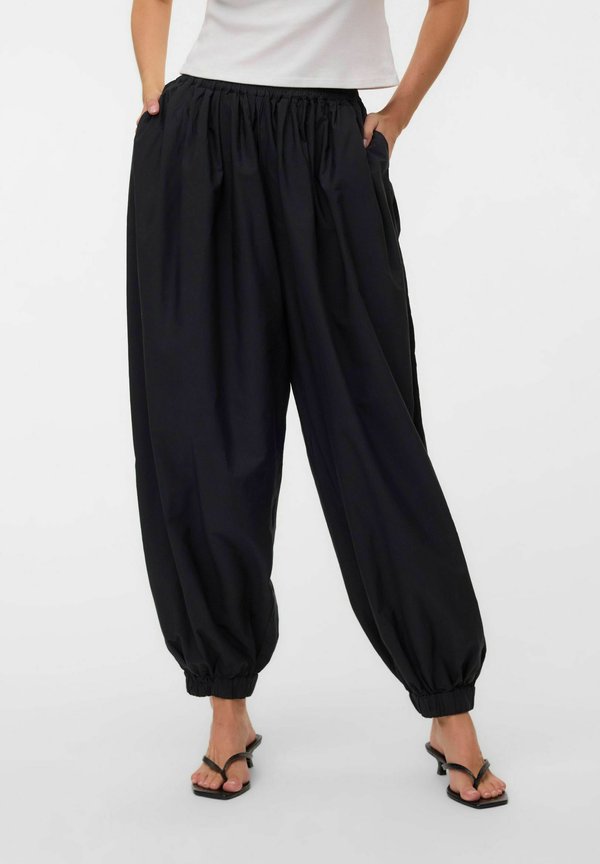 Vero Moda TROUSERS AWCANELLA HIGH WAIST TROUSERS - Trousers - black