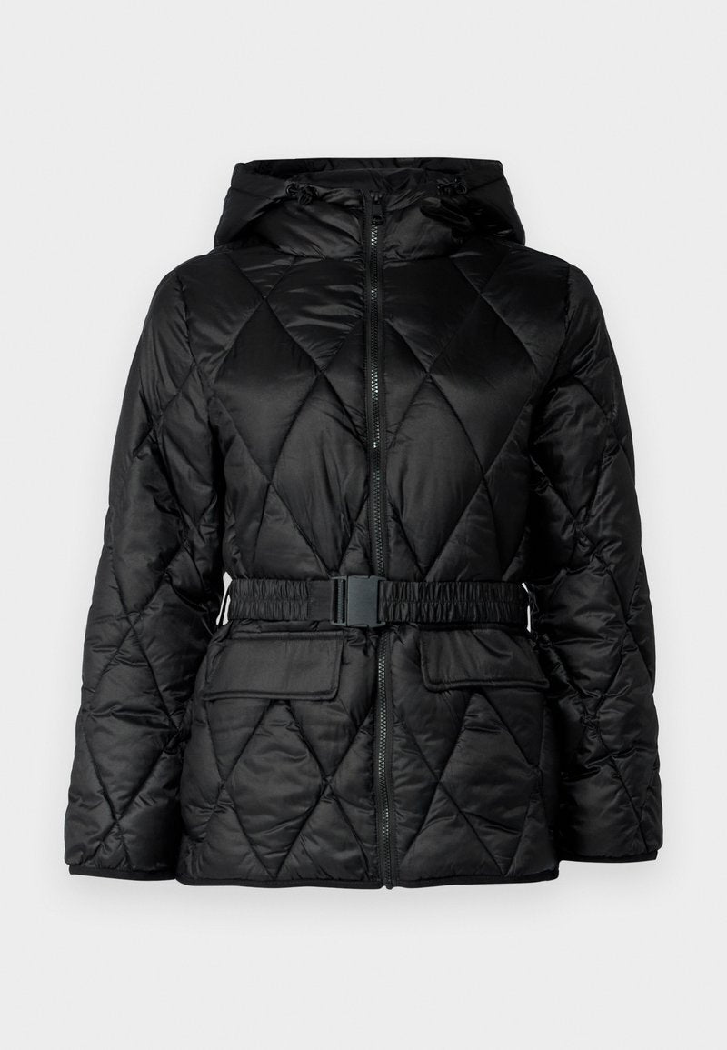 Schwarze gesteppte Daunenjacke mit Kapuze, Reißverschluss, elastischem Gürtel und zwei vorderen Taschen. Glattes, glänzendes Gewebe mit Rautenmuster.