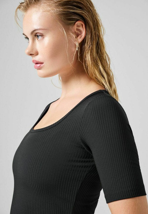 Casall SCOOP TEE