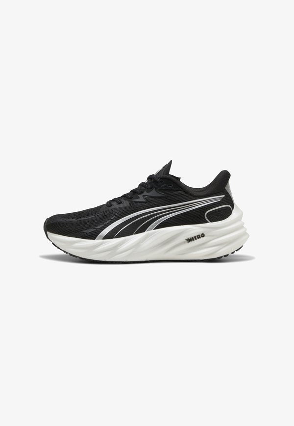 Puma VELOCITY NITRO 4 - Road running shoes - black white