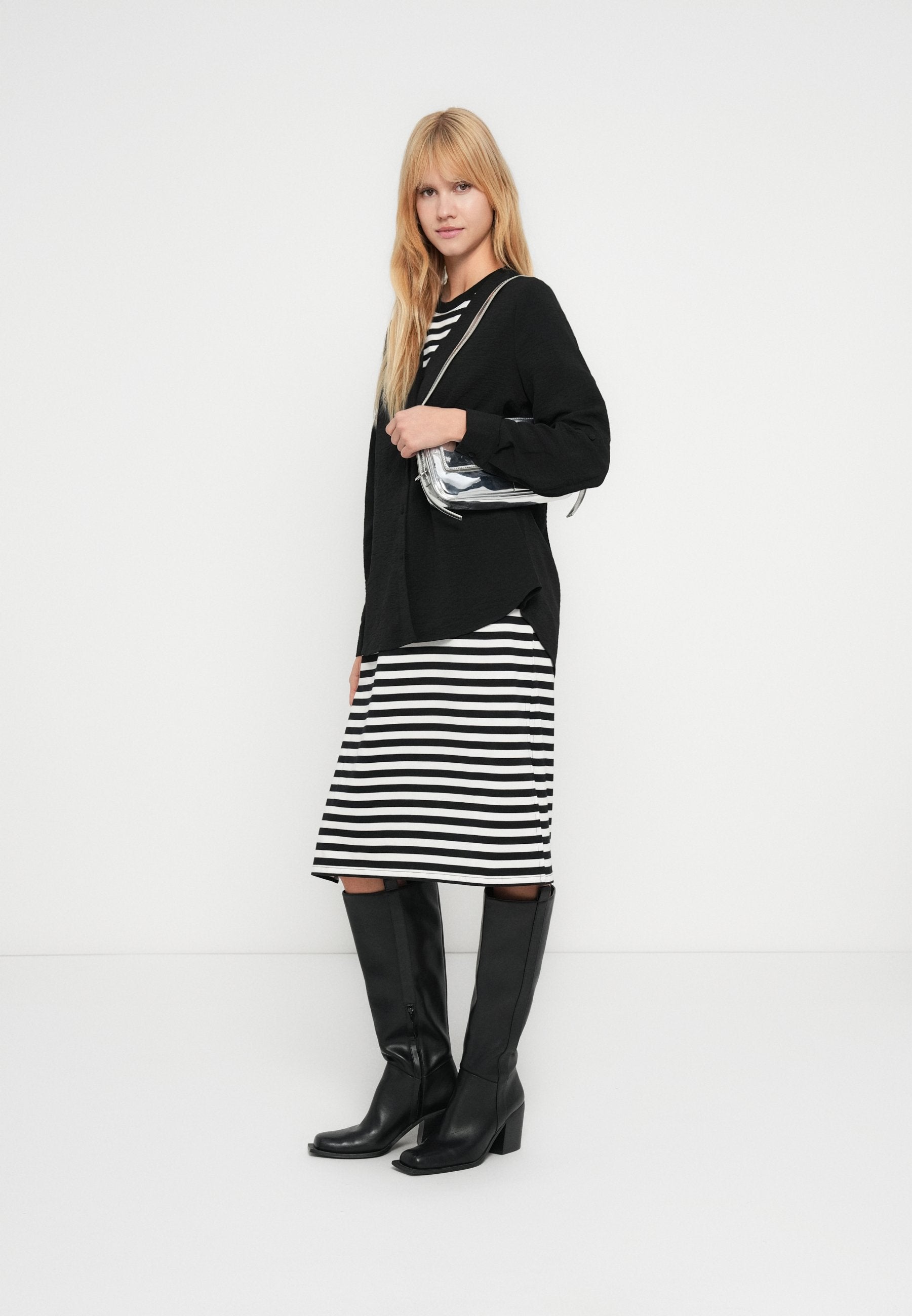 ONLY ONLJANA METTE V-NECK
