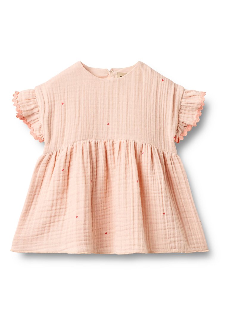 Rosa strukturiertes Kleid mit kurzen, gerafften Ärmeln, tailliertem Schnitt und verstreuten kleinen roten Herzverzierungen. Reißverschluss am Rücken.