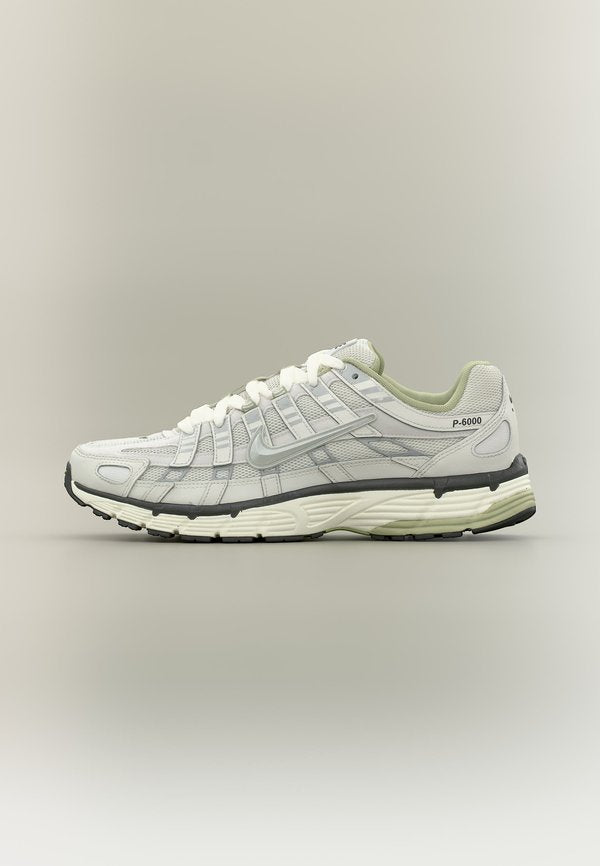 Nike Sportswear P 6000 UNISEX - Trainers - platinum-coloured tint/metallic silver-coloured/sail/anthracite/celadon