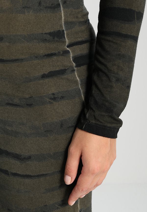 LOVE2WAIT STRIPED