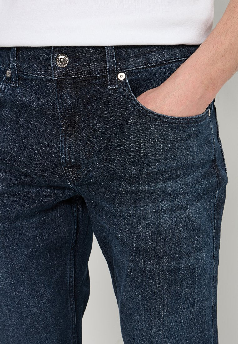 7 for all mankind