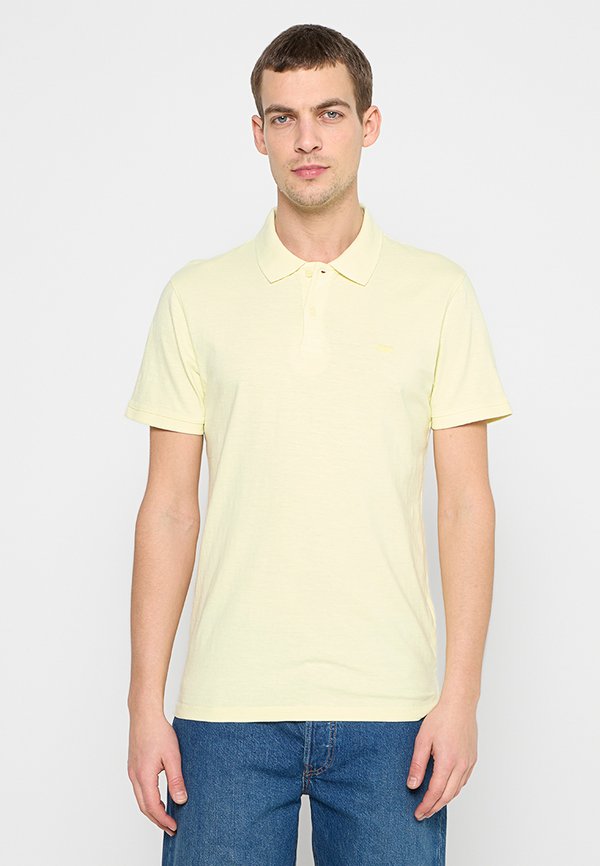 Levi's® SLIM FIT