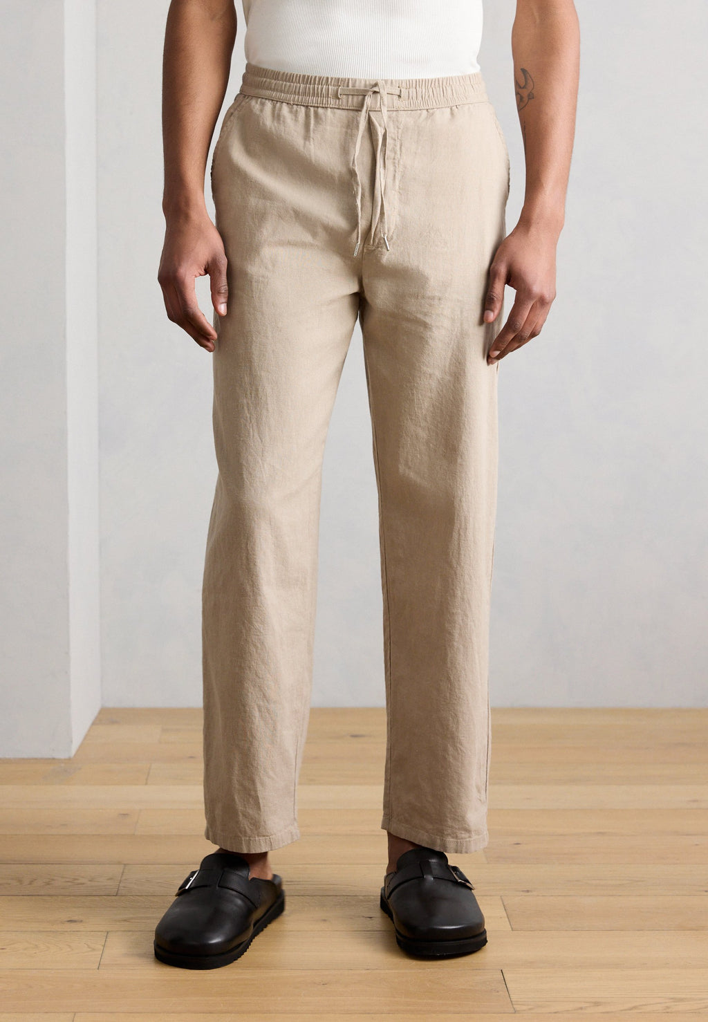 WIDE FIT PANTS Media 3