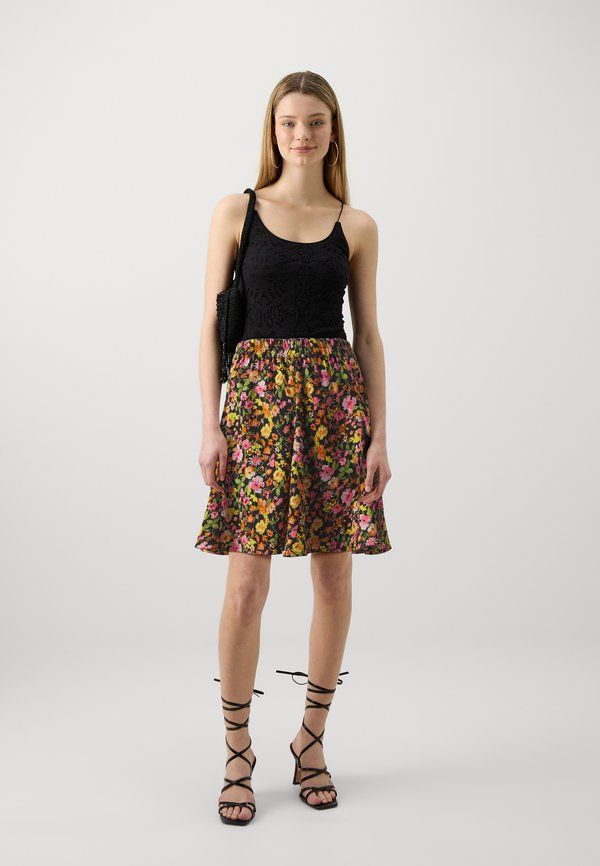 Vero Moda VMPAGE SHORT SKIRT