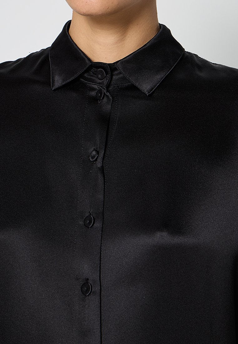Emporio Armani LOOSE FIT