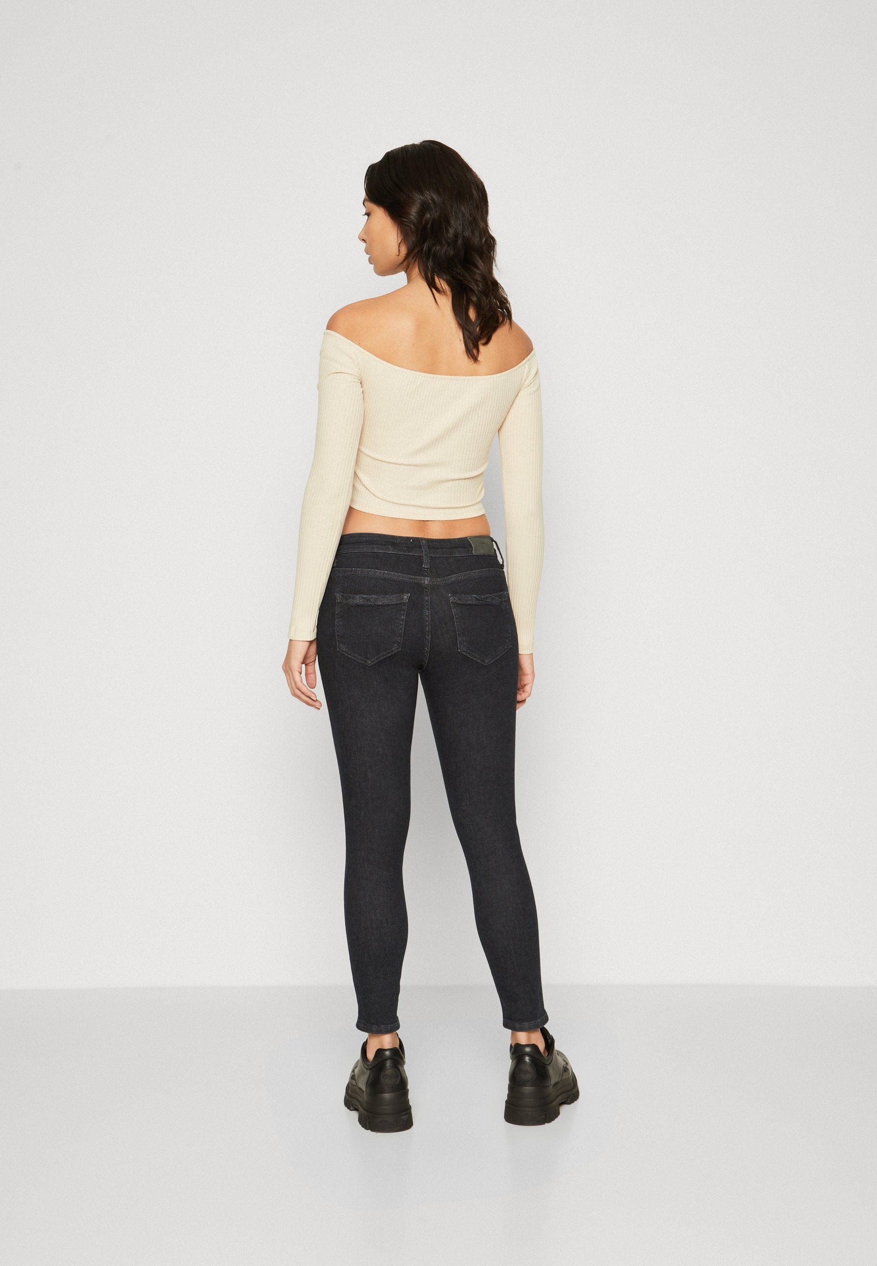 ONLSHAPE ZIP Media 4