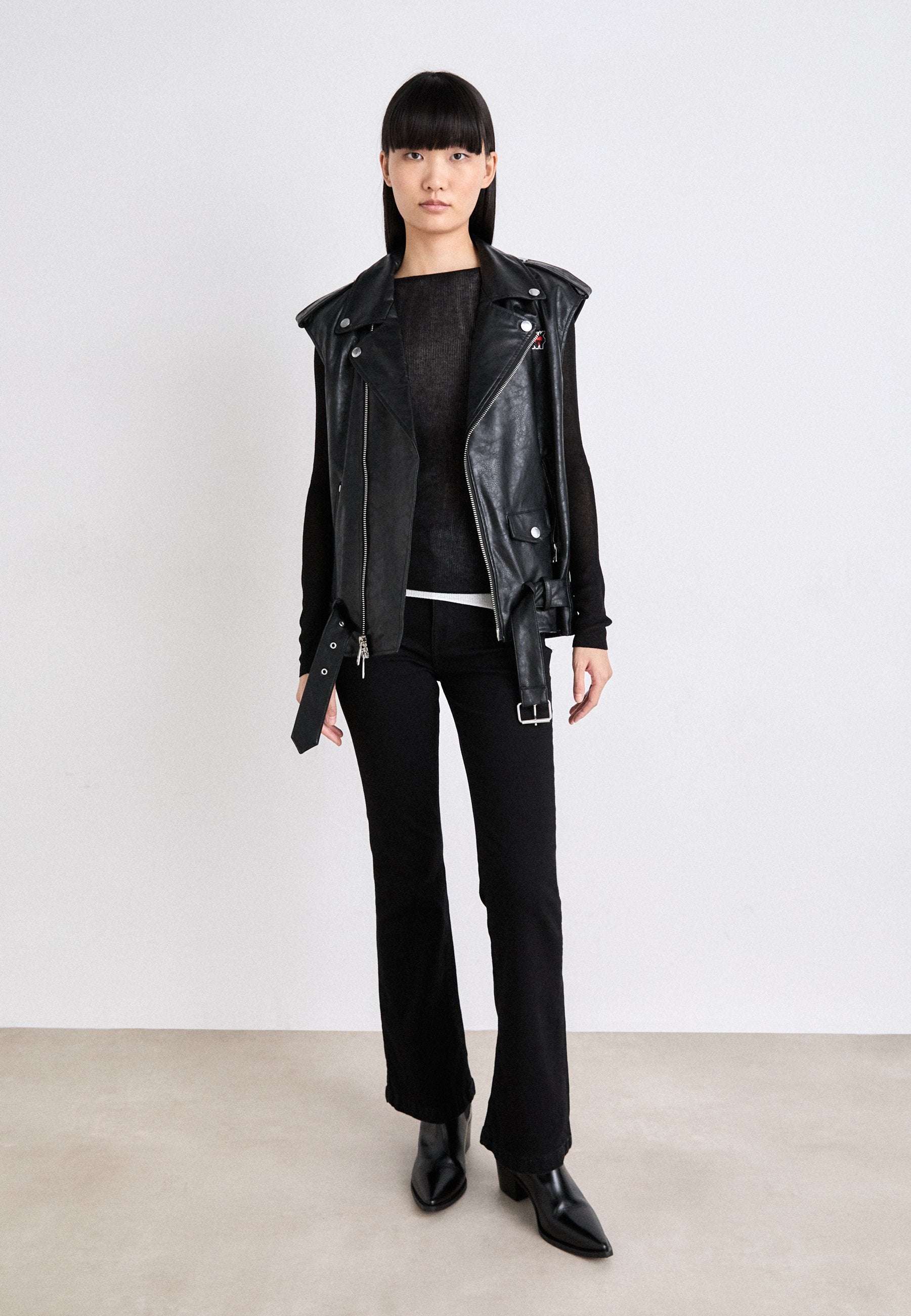DKNY  LAYER