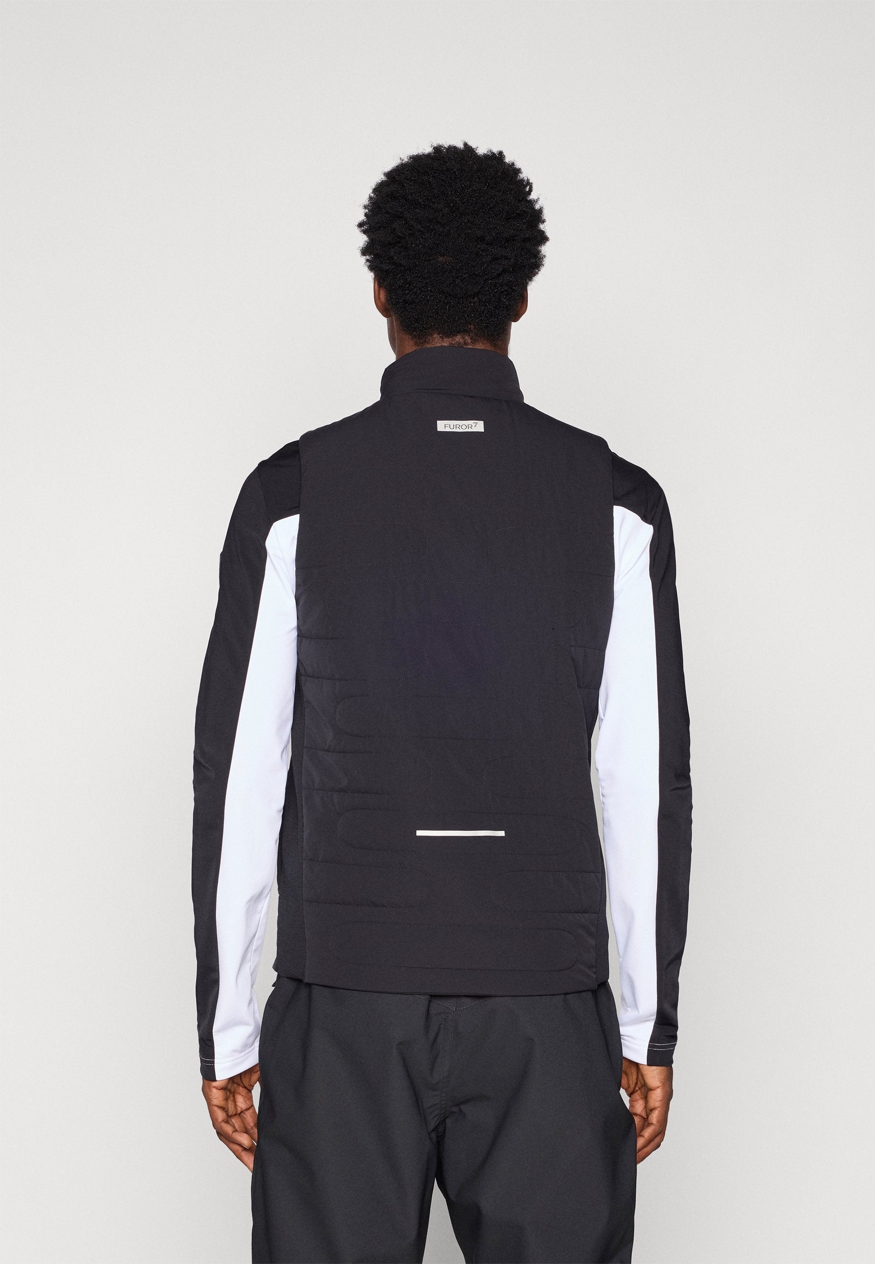 VEST Media 4