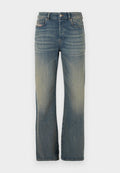 Hellblaue Jeans aus Denim mit geradem Bein. Ausgestattet mit einem Knopfverschluss, Vordertaschen und leichtem Verblassen an den Oberschenkeln.
