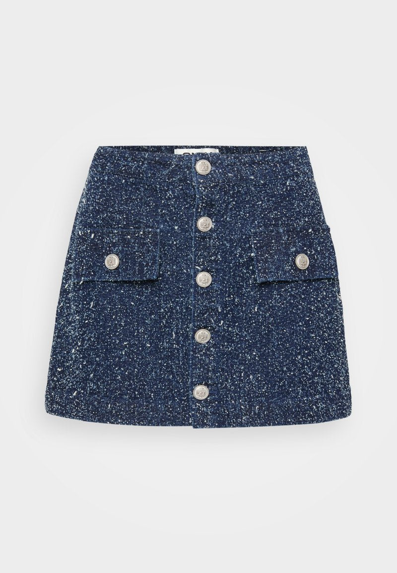 Marineblauer Tweed-Minikleid mit vorderem Knopfverschluss, zwei aufgesetzten Taschen und strukturiertem Muster. Mit silberfarbenen Knöpfen zum Verschließen.