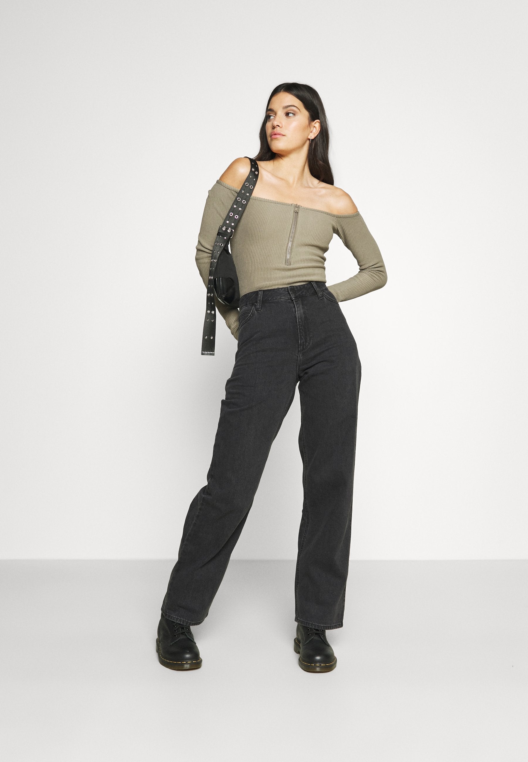 Good American HALF ZIP BODY