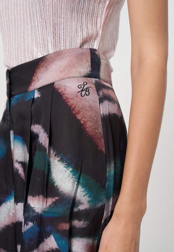Ted Baker ULIPA