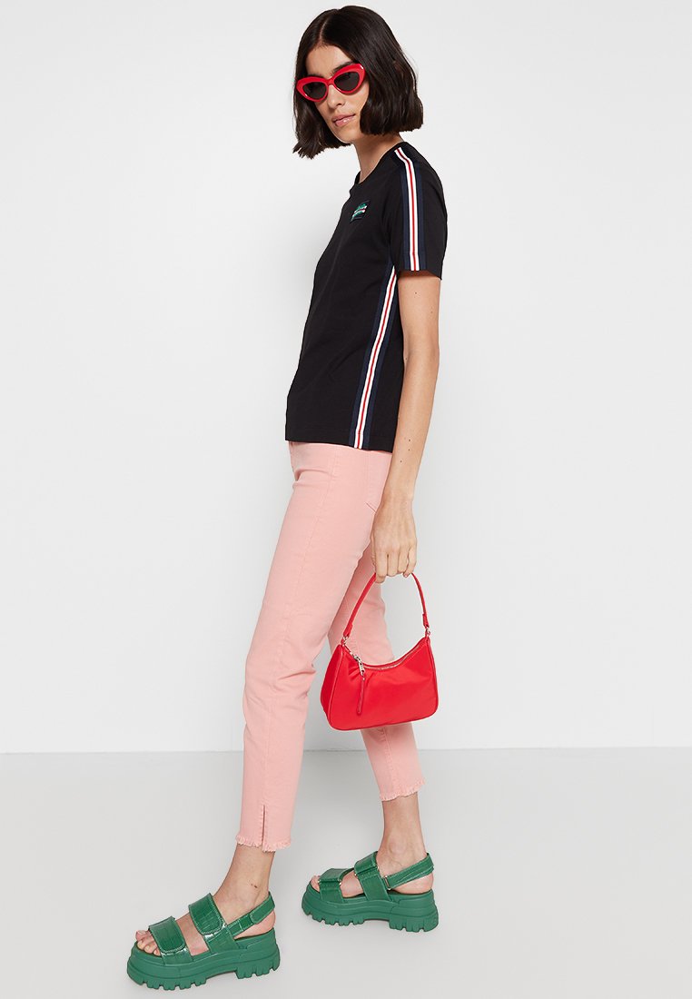 Love Moschino