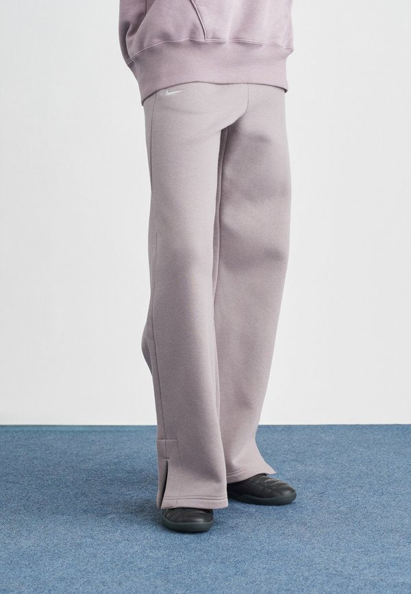 Nike Sportswear SHOX PHOENIX PANT - Tracksuit bottoms - violet