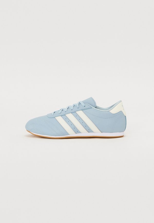 adidas Originals TAEKWONDO LACE W - Trainers - blue/off white/white