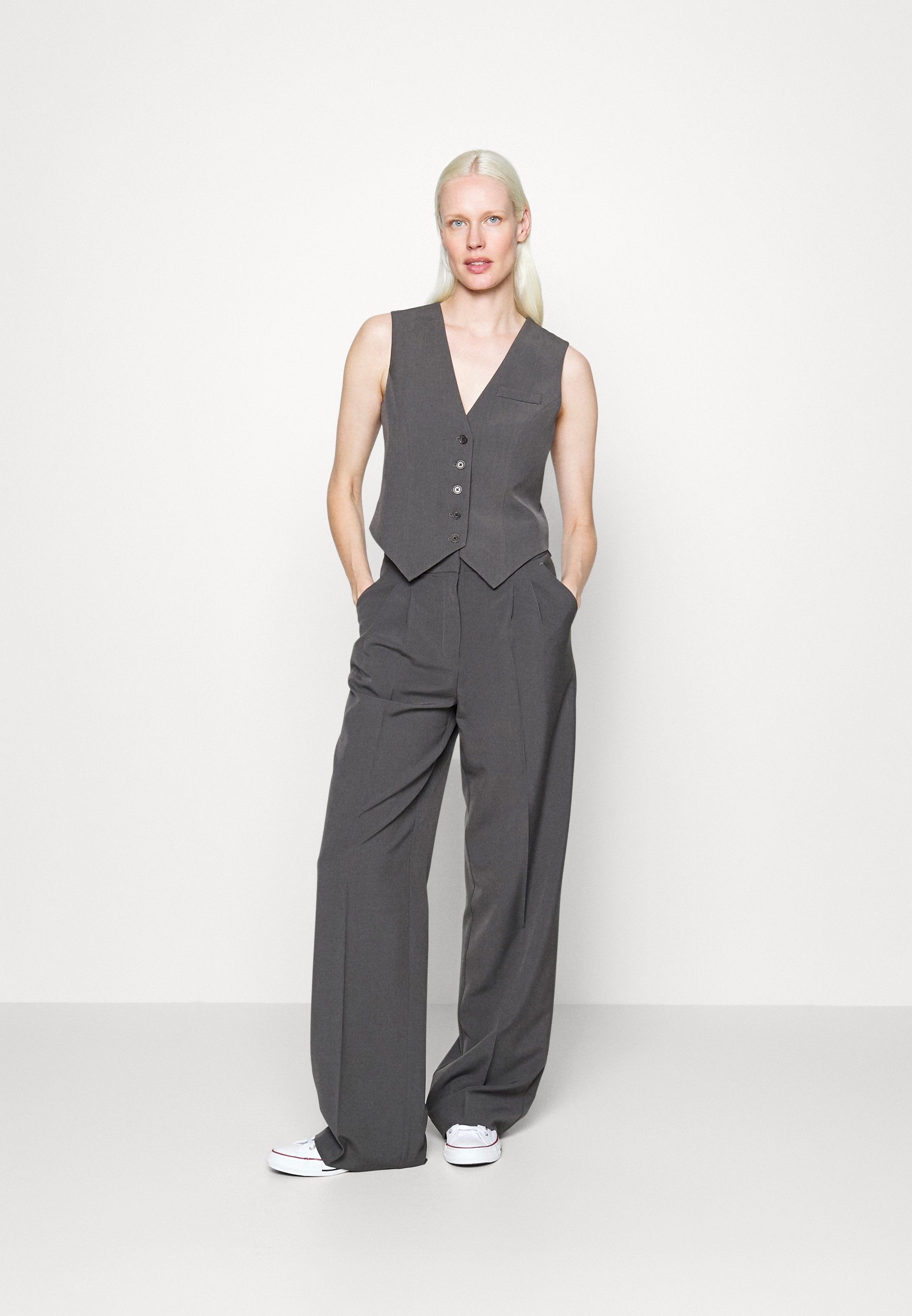 Vero Moda Tall VMTROIAN TAILORED VEST