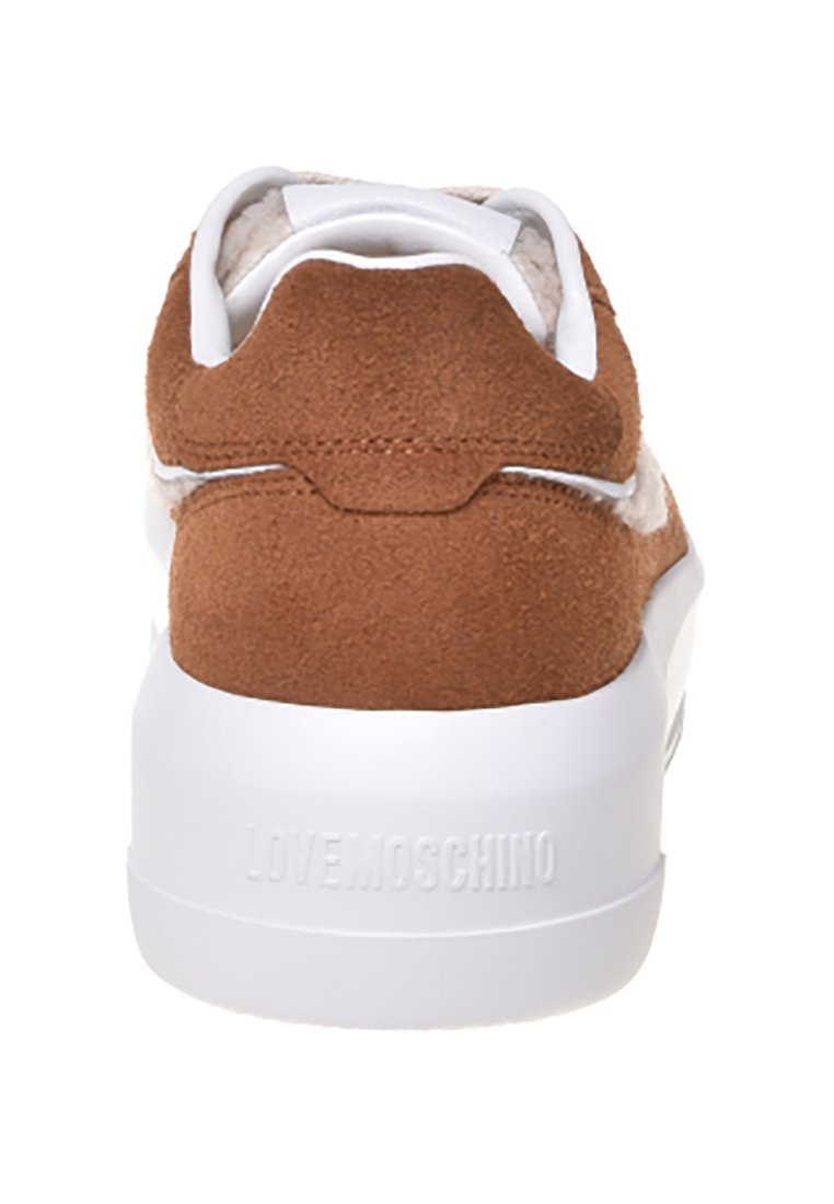 Love Moschino
