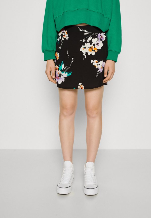 Vero Moda VMSHILAH NAJA SHORT SKIRT