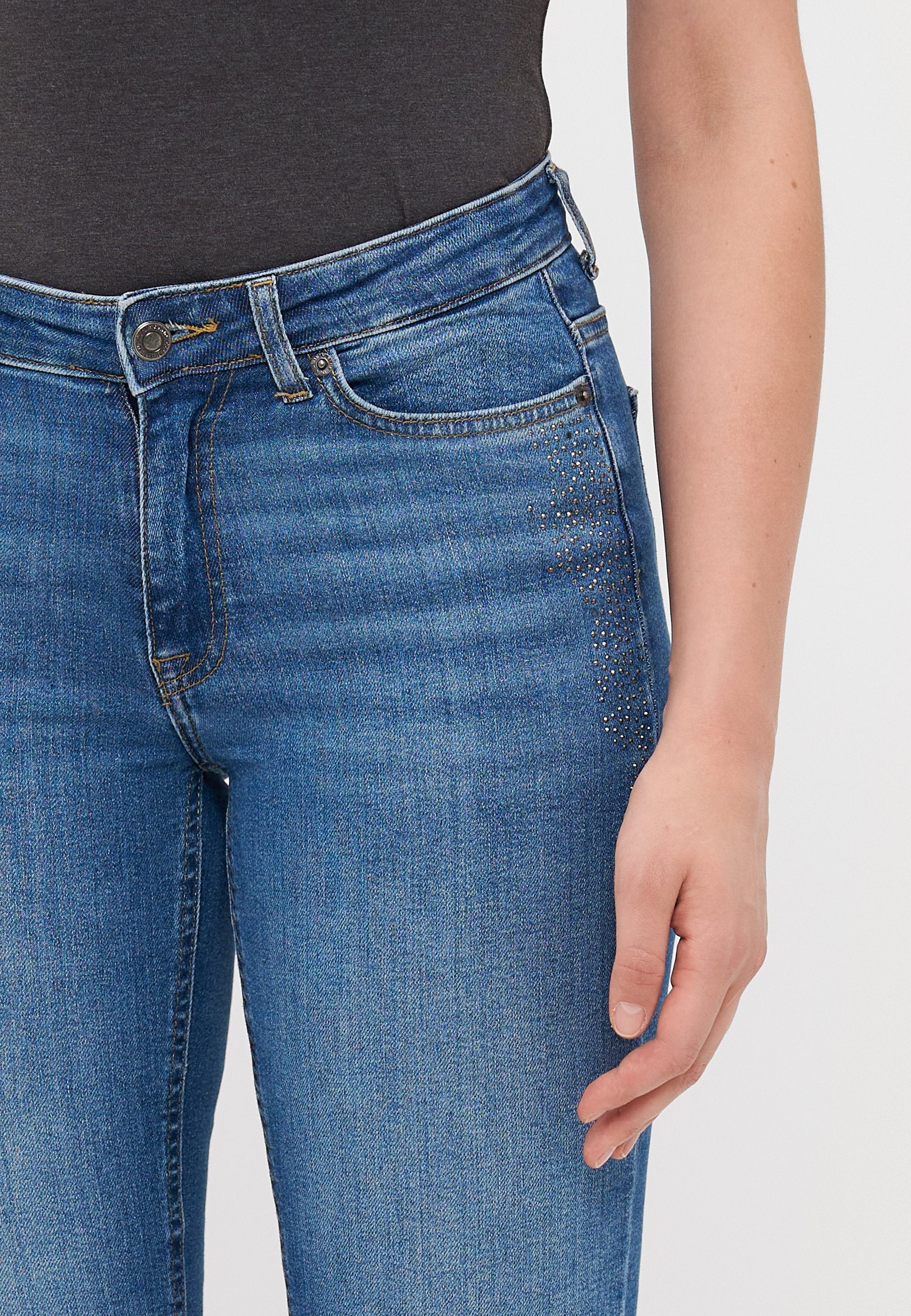 Slim fit ONLSUI Mid waist Media 5