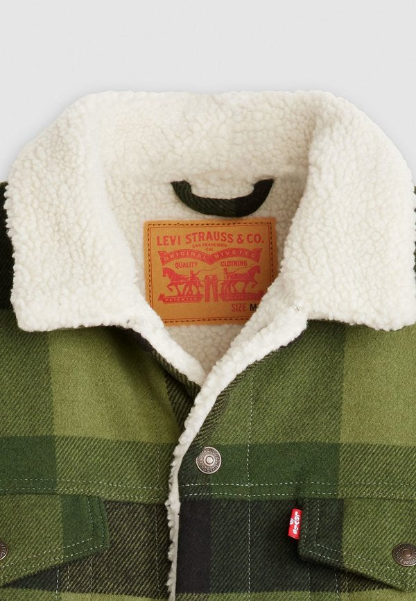 Levi's® RELAXED FIT