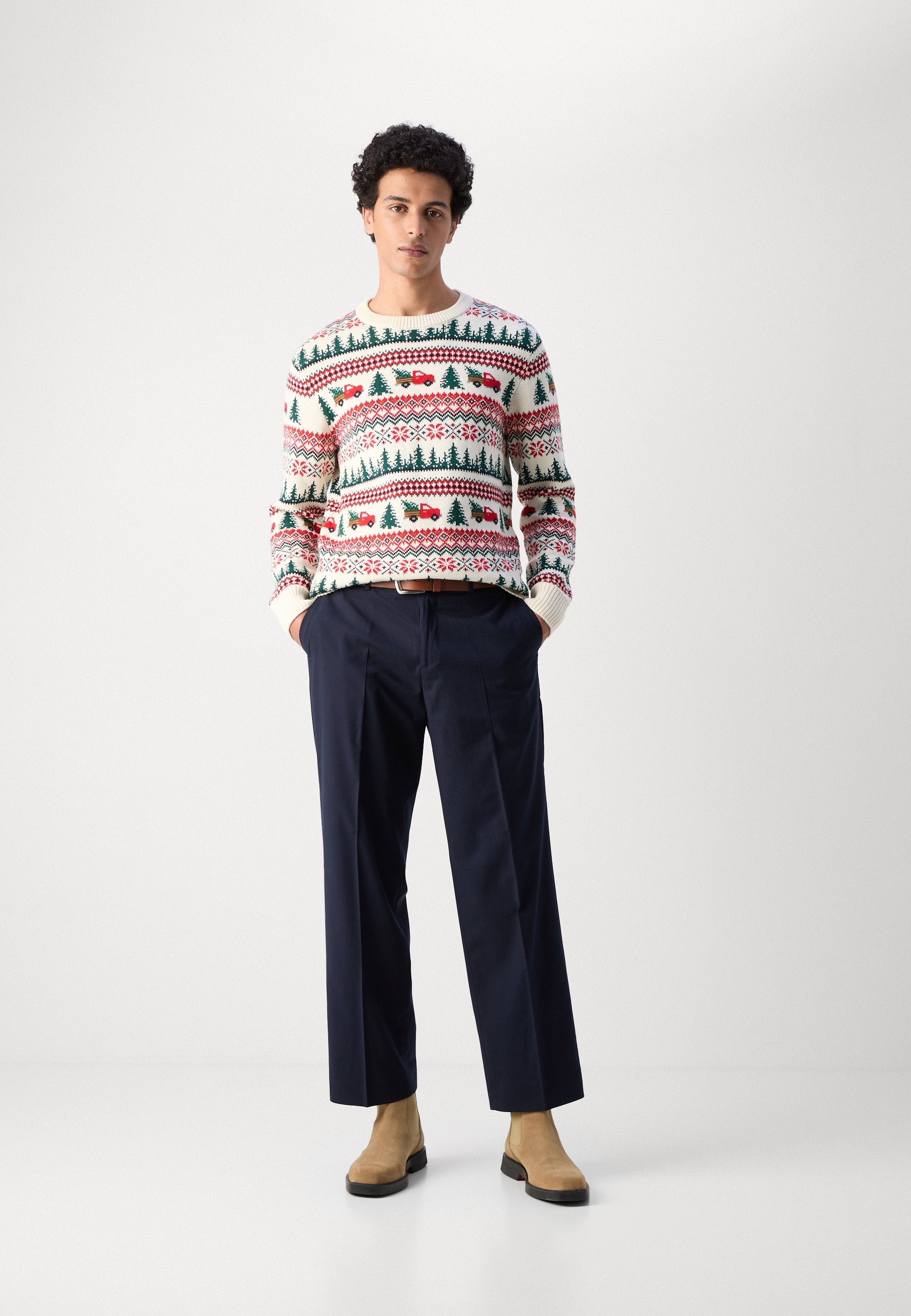 WINTER VILLAGE O NECK SWEATER Media 6