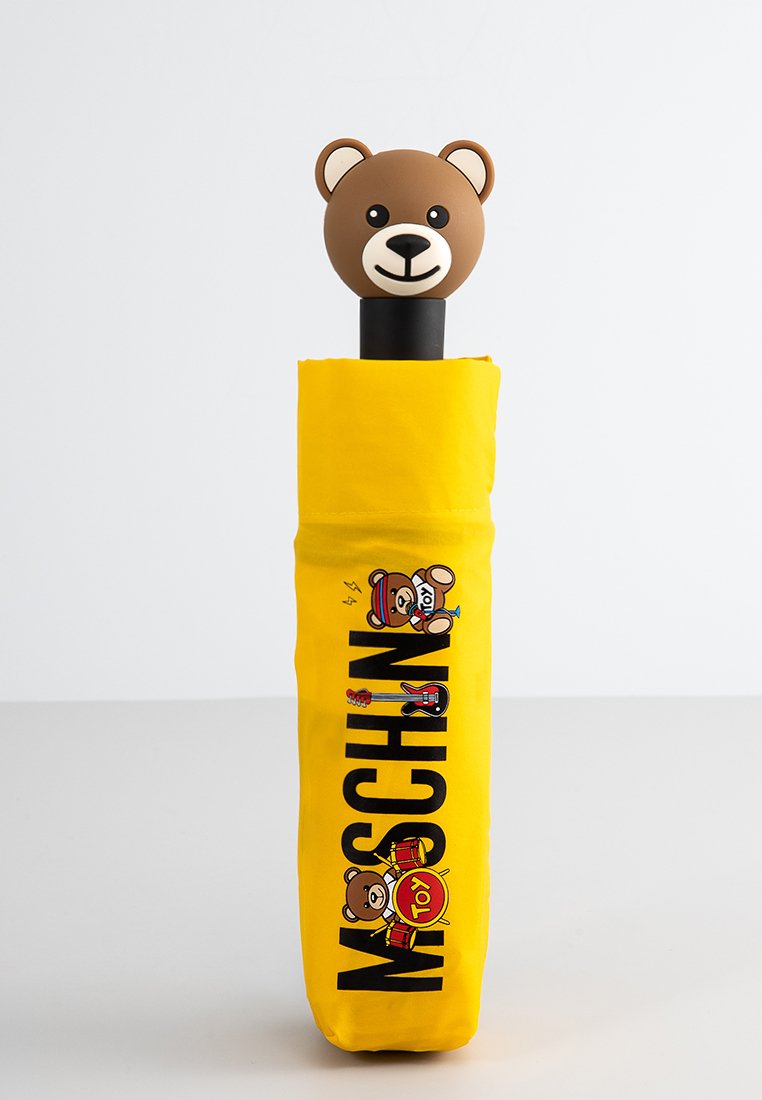 MOSCHINO