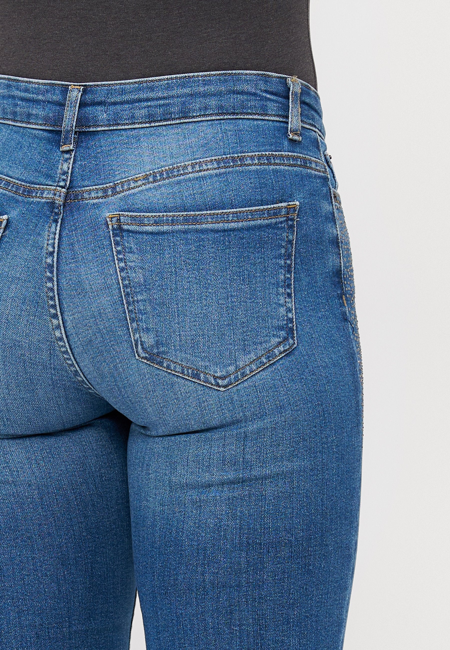 Slim fit ONLSUI Mid waist Media 6