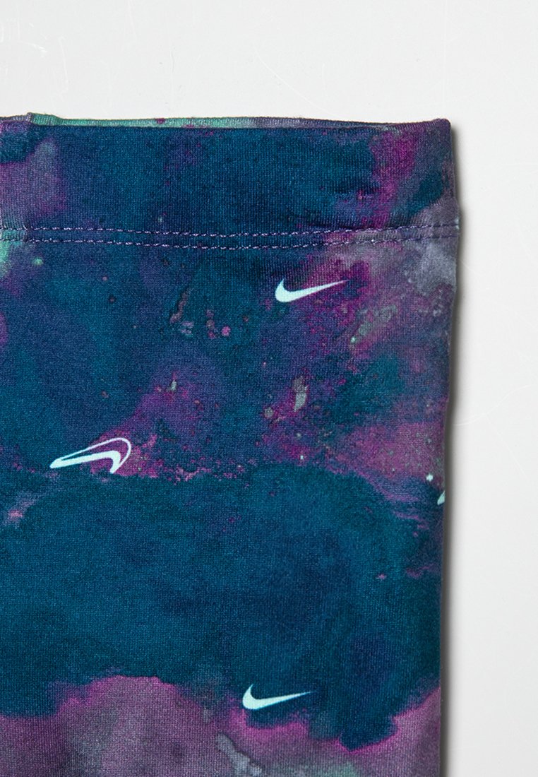 Nike Sportswear CROSS OVER SET