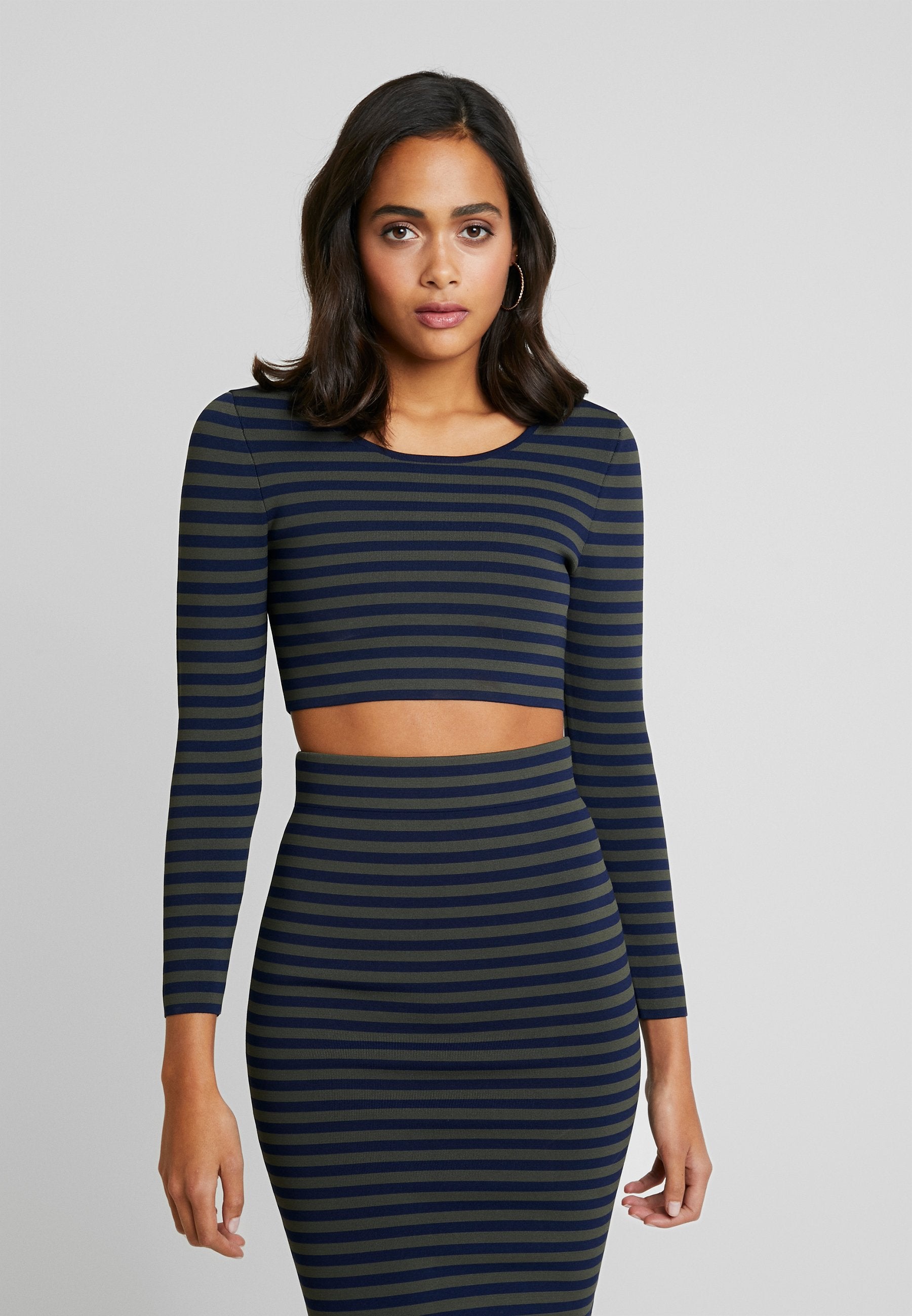 Good American LONG SLEEVE STRIPE CROP