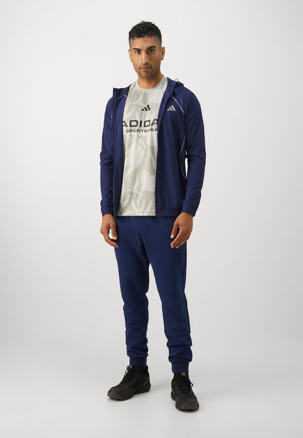 adidas Performance TECH