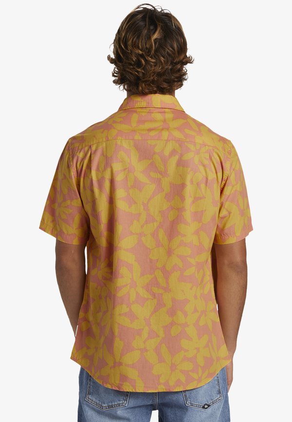 Quiksilver APERO CLASSIC - SHORT SLEEVE POCKET