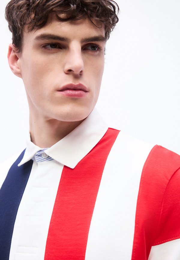 Tommy Jeans RELAXED FIT COLOUR-BLOCKED RUGBY SHIRT