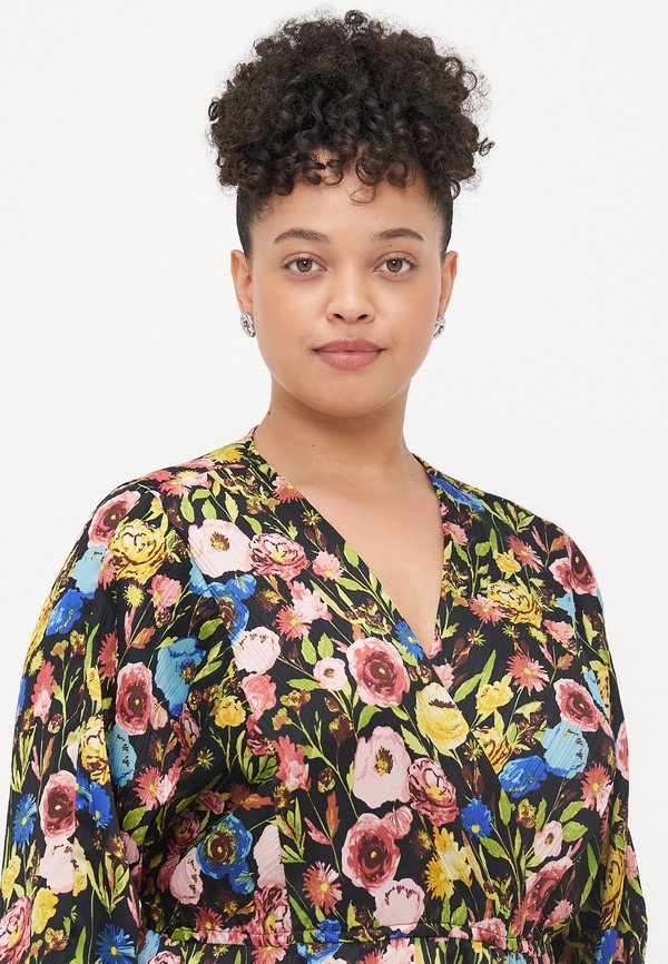 Vero Moda Curve VMCLILLIAN JULIA DRESS