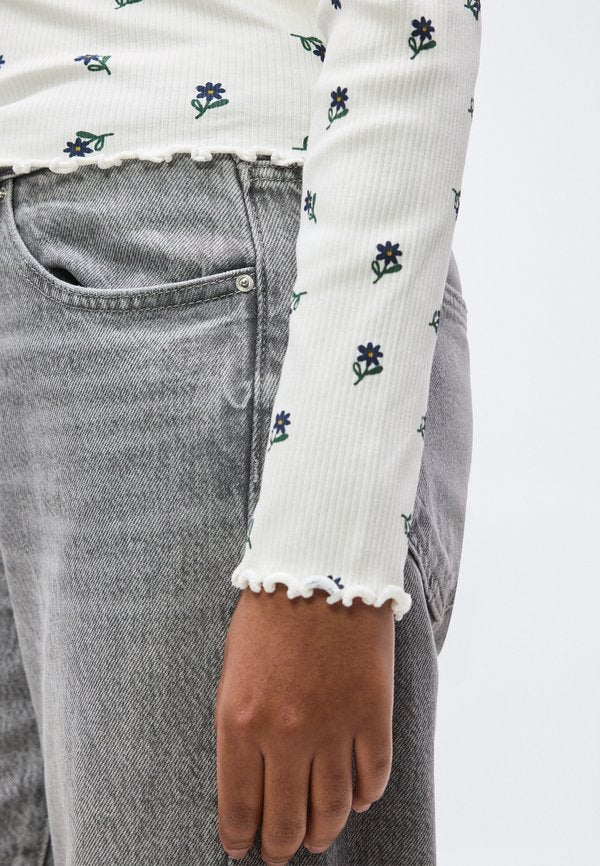 ONLY Petite ONLINA V NECK
