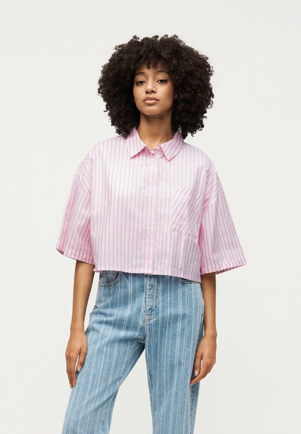 Nike Sportswear Button-down blouse - magenta/pink foam/summit white