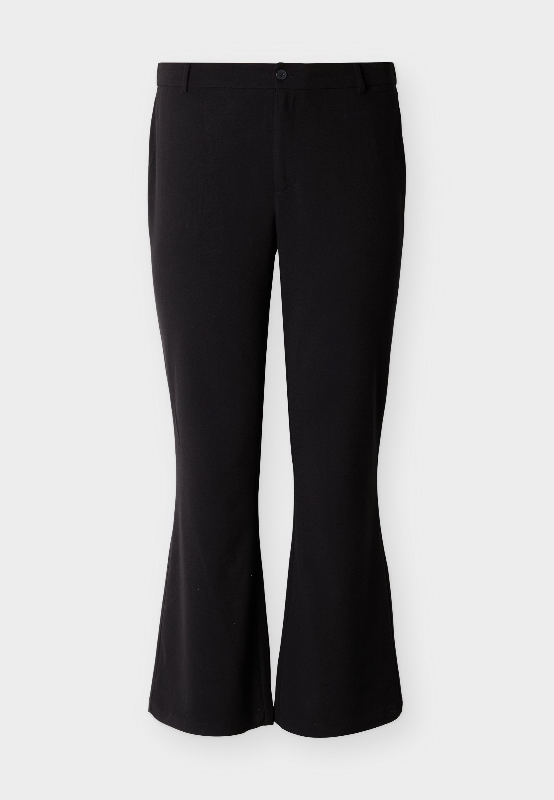 Schwarze, ausgestellte Hose aus glattem Stoff, mit tailliertem Bund, Taschen vorne und einem einzelnen Knopfverschluss.